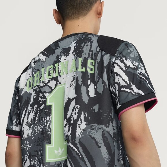 Adidas Originals Men’s Archive Allover Print Jersey KD2351, Size Medium (New) - Picture 16 of 16